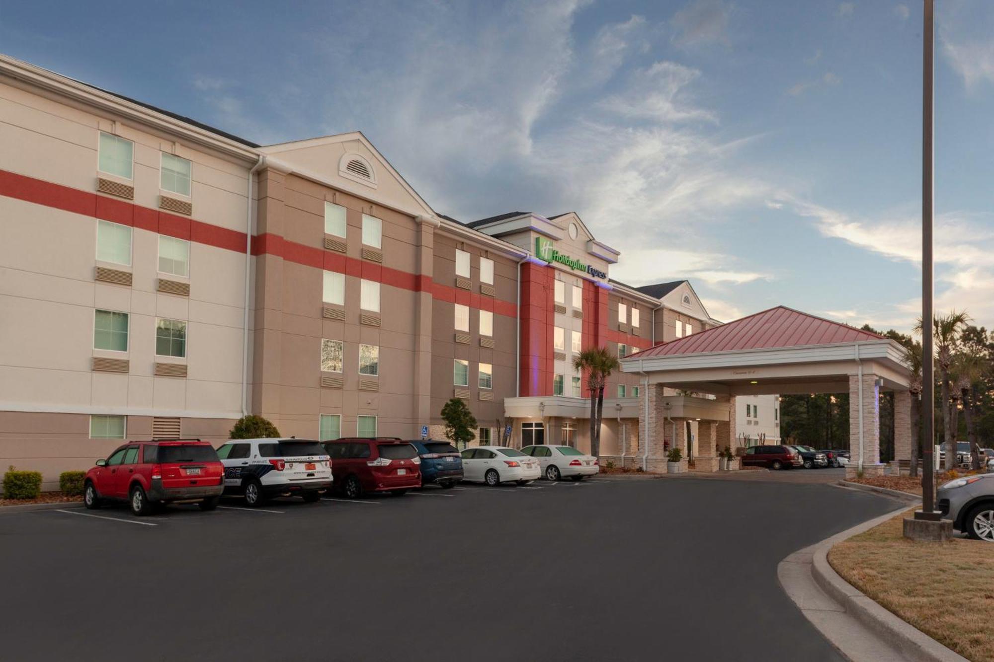Holiday Inn Express Myrtle Beach-Broadway At The Beach By Ihg Eksteriør billede